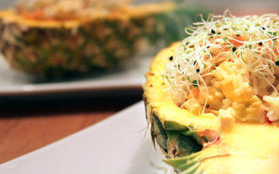 Pikant gefüllte Ananas